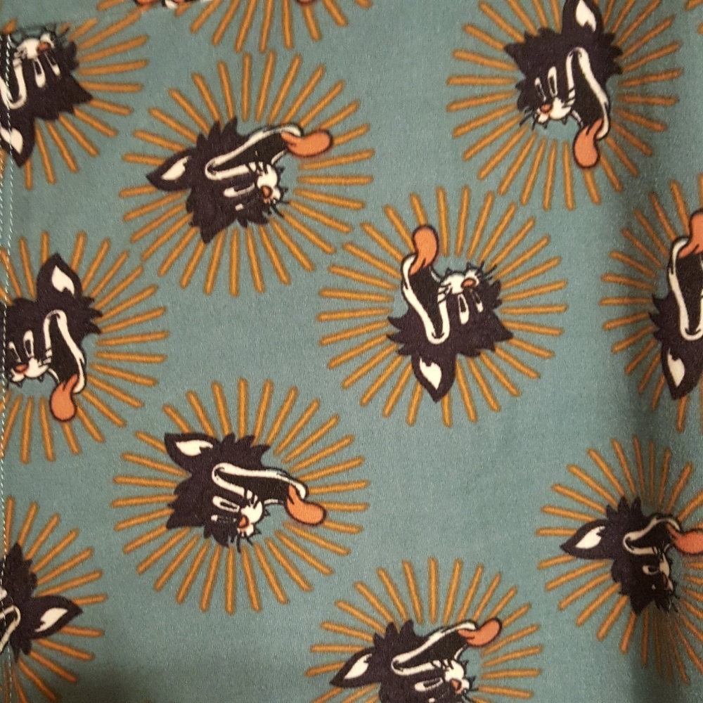 LulaRoe TC Cats "Screaming Sylvester/Laughing Tom"